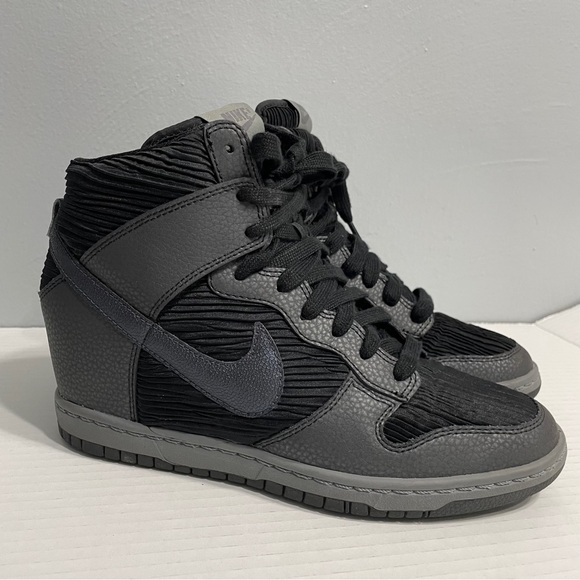 Size 8.5 Women’s - Nike Dunk Sky High Black Metallic Hidden wedge Hematite W - Picture 2 of 14